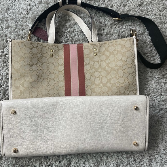 Coach Dempsey tote 40in - Picture 2 of 10